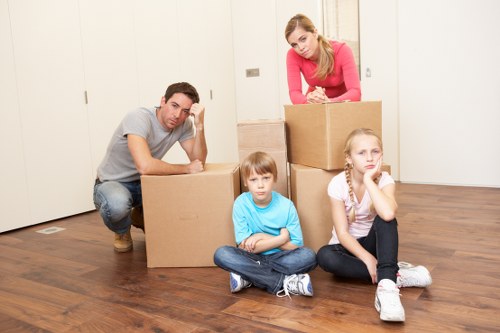 Local moving vehicle suitable for Stockwell flat and house moves